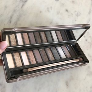 Urban Decay NAKED 2 eyeshadow palette
